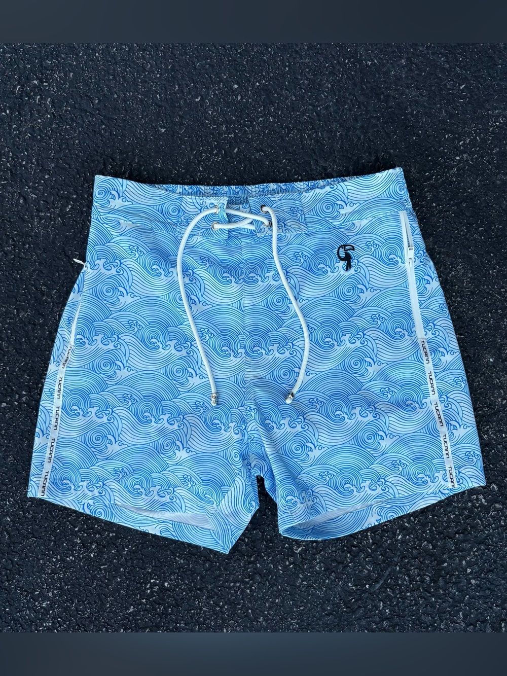 Tucann Make Waves Blue - 5" Swim Shorts Size Medium Summer Beach USA Comfort